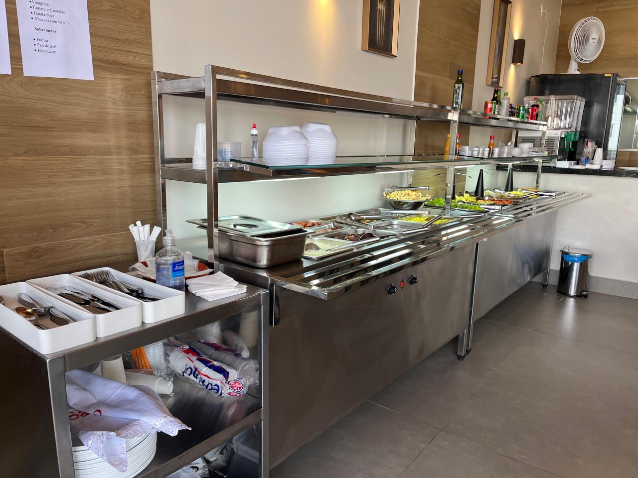 Buffet self-service do Restaurante Sabor Total